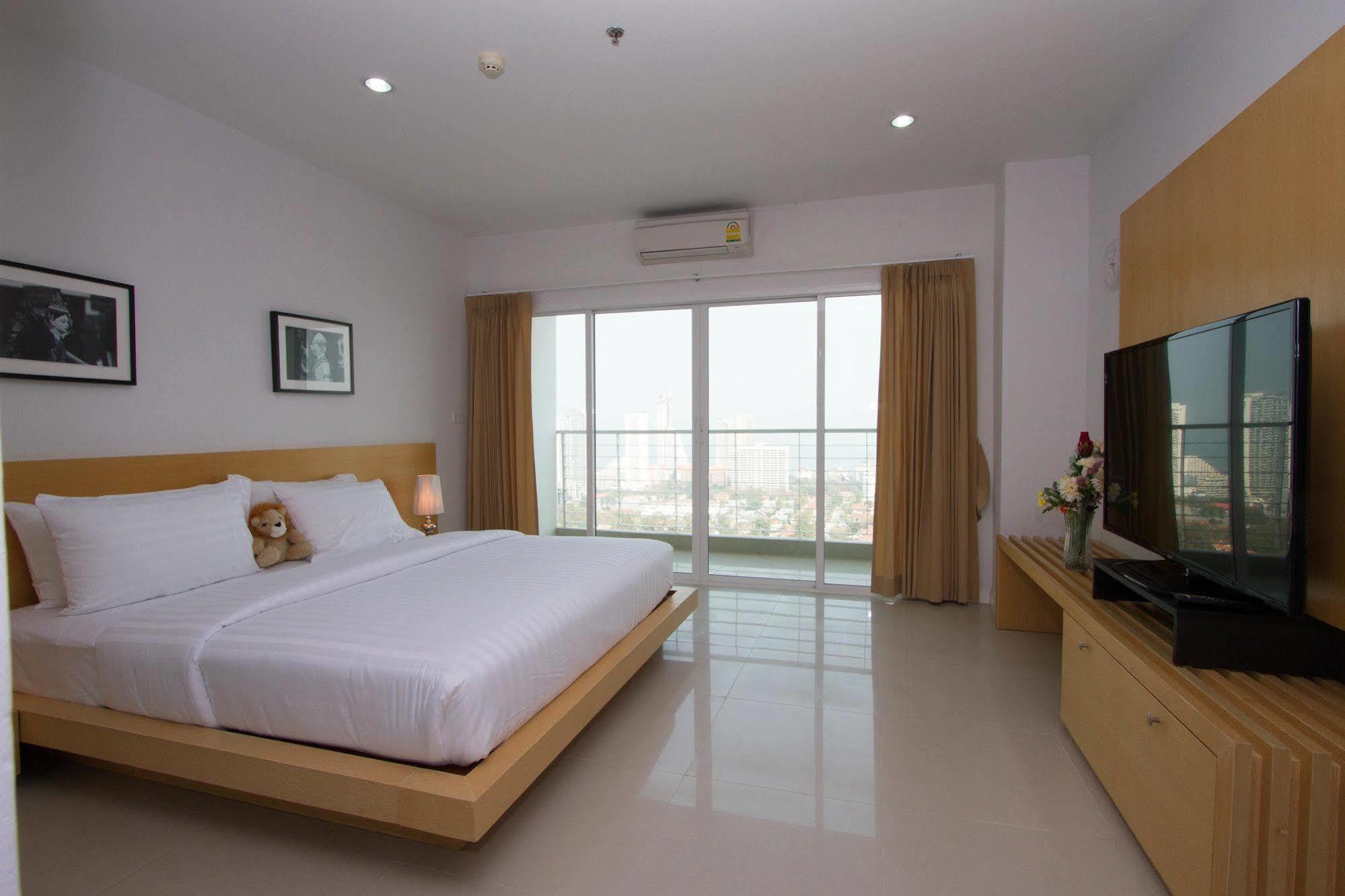 Appartement Ariva Royal Hill Pattaya Extérieur photo